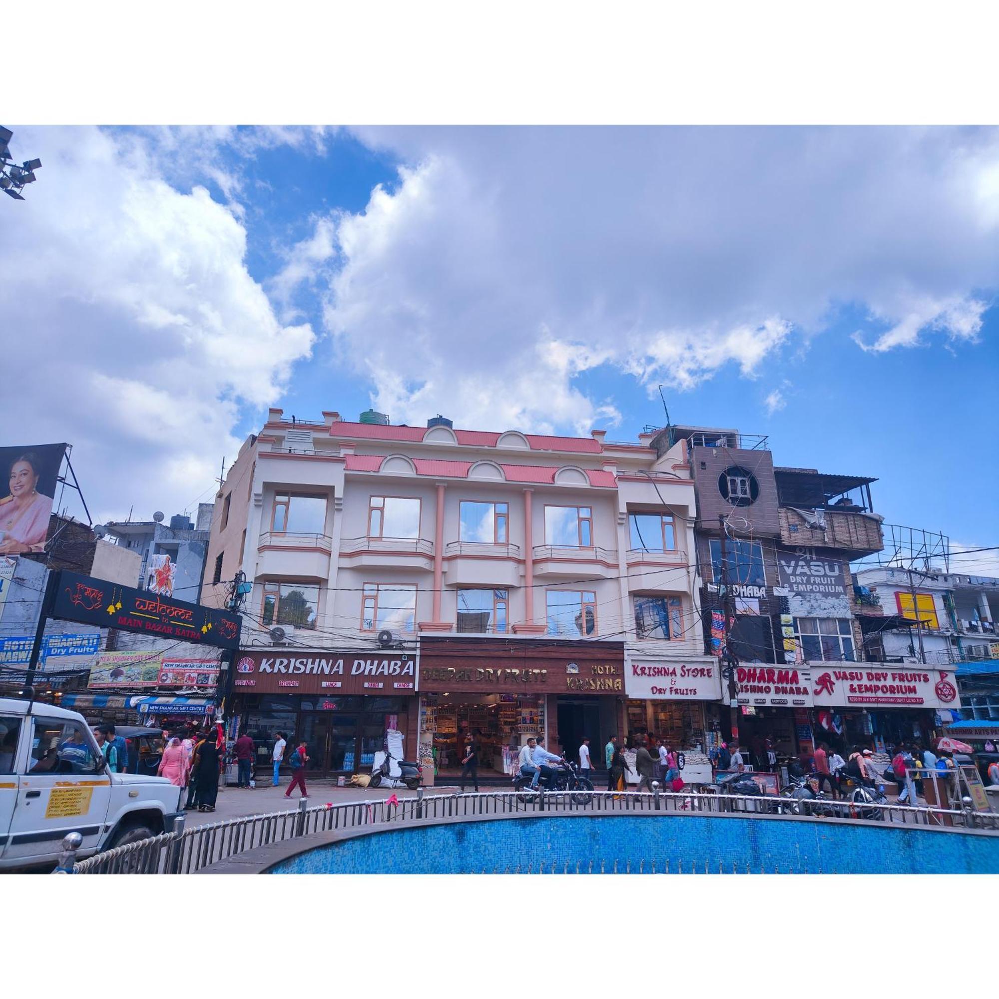 Hotel Krishna คาตรา ภายนอก รูปภาพ